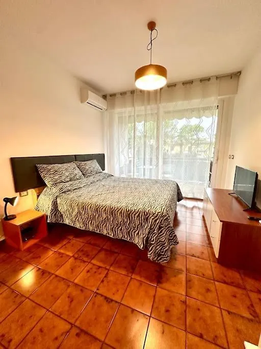 Apartament Il Monolocale Di Marta Sirmione Włochy